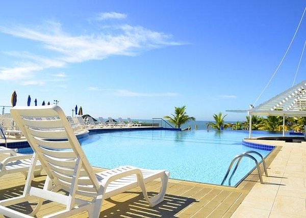 Détente et luxe en Charente-Maritime : Séjournez dans un camping 4 étoiles avec piscine à Royan