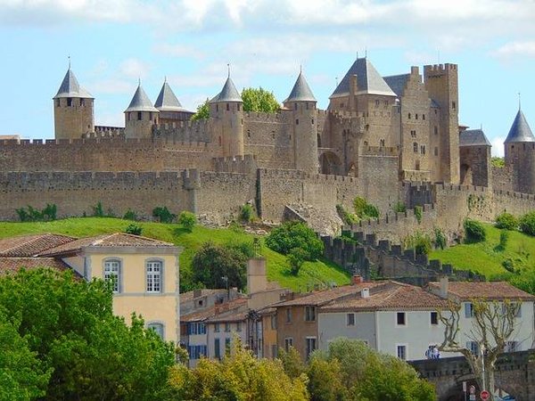Trouver un camping 4 étoiles près de Carcassonne