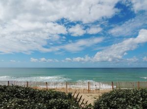 Les établissements de camping 4 étoiles à Soulac-sur-Mer avec accès direct à la plage et services de luxe